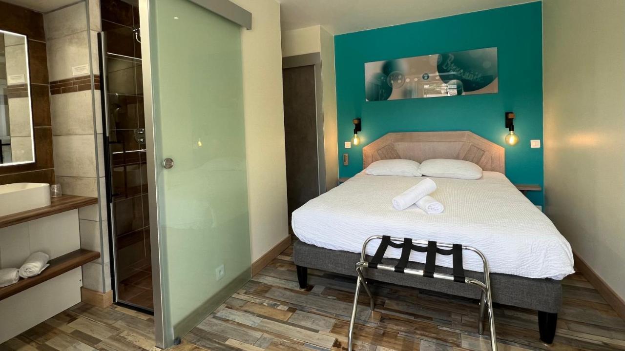 Double Room,1406978414:JPEG