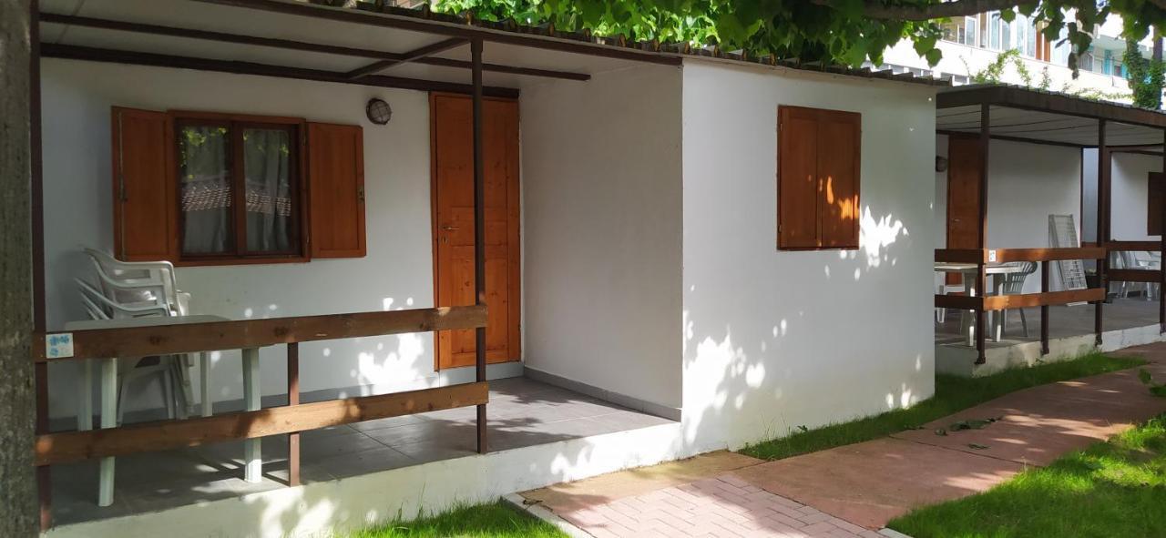 Two-Bedroom Bungalow,226116584:JPEG