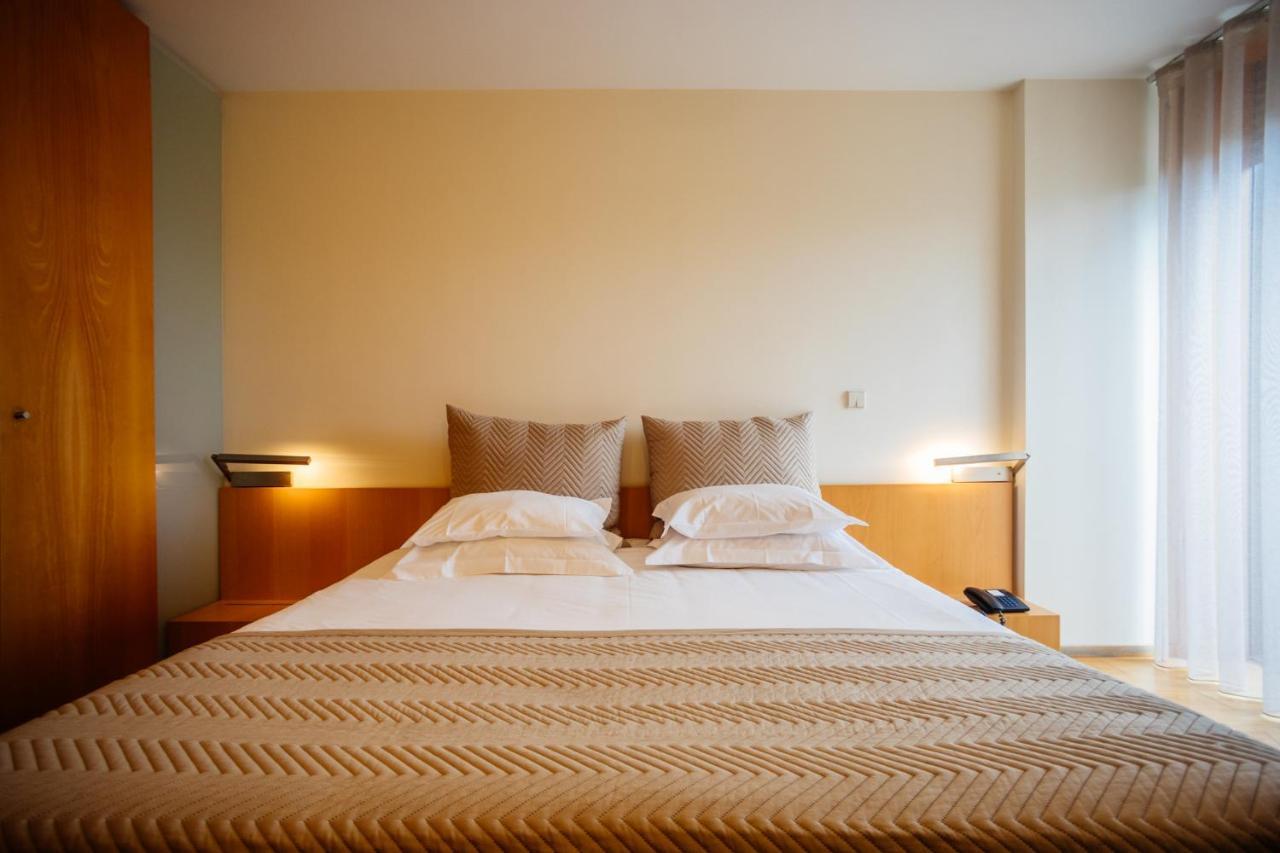 Double or Twin Room Garden View