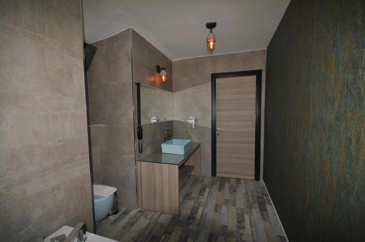 King Room Spa Bath