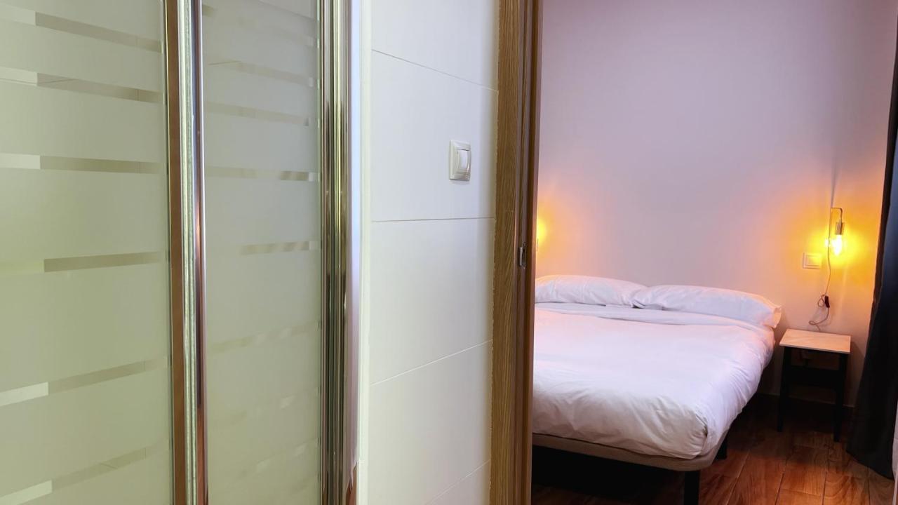 Single Room Private Bathroom