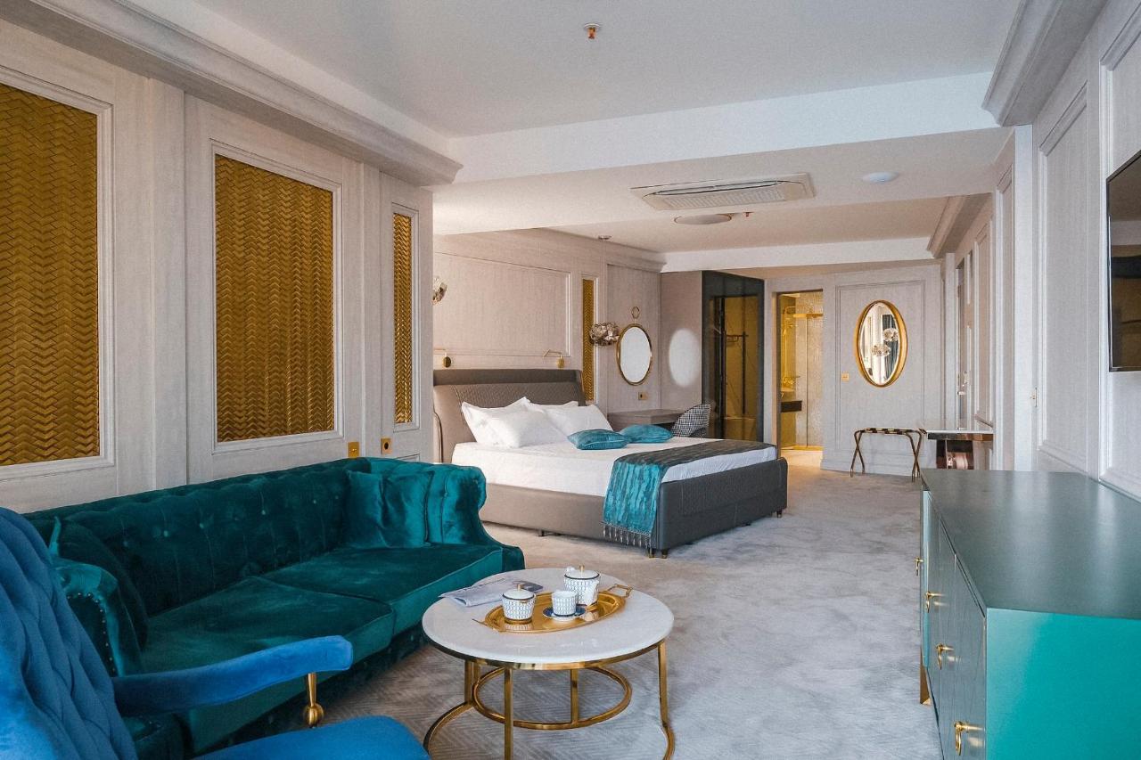 Suite mit Queensize-Doppelbett und Meerblick