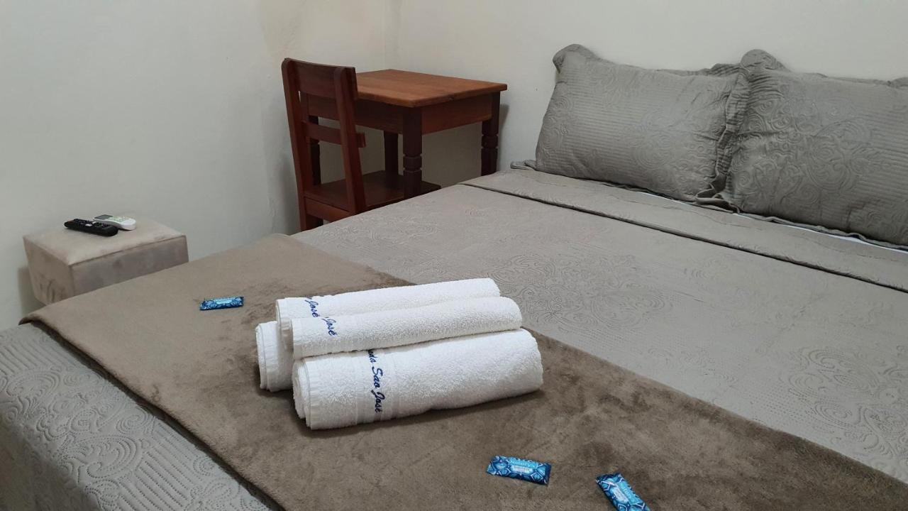 Family Room,1338553103:JPEG
