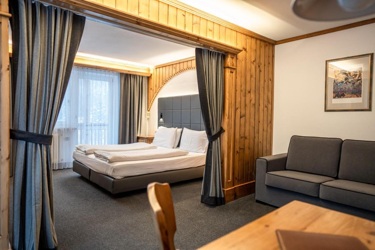 Double Room,1126774998:JPEG