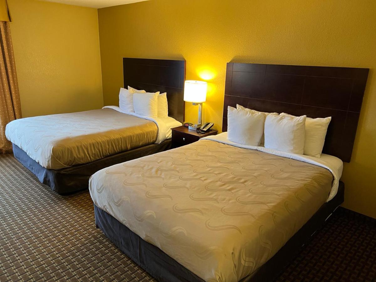 Queen Room Two Queen Beds Non-Smoking
