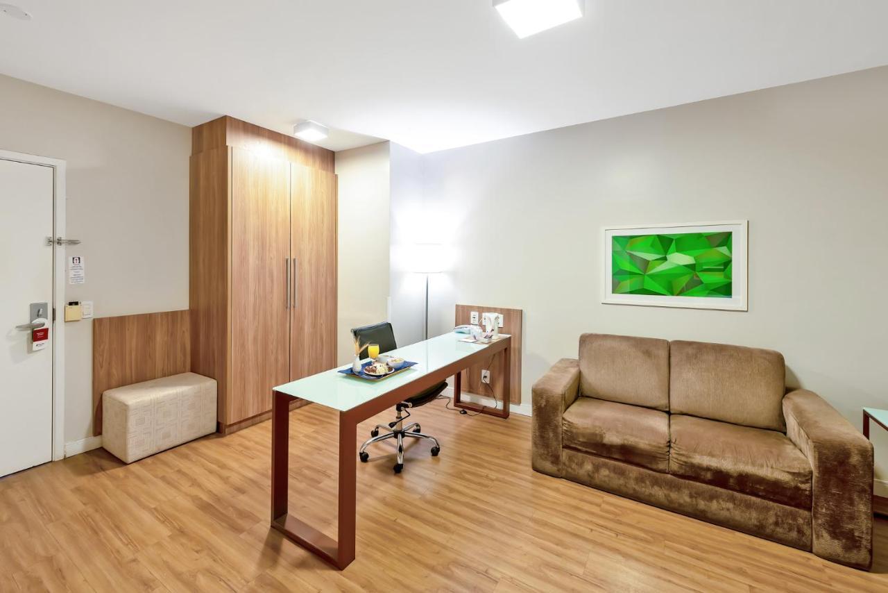 Executive Suite,1339092674:JPEG