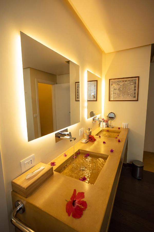 King Room Pool View