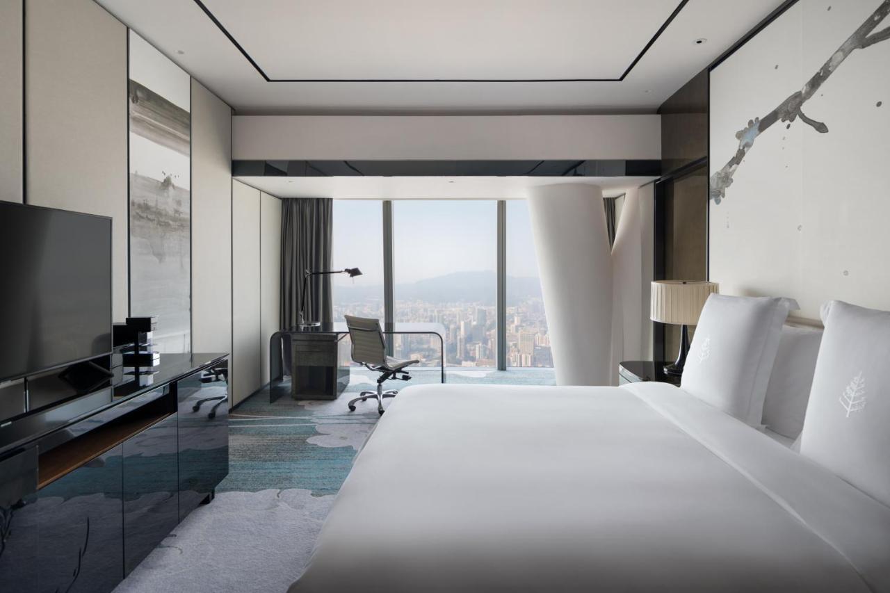 Chambre Lit King-Size Tour - Vue sur Ville
