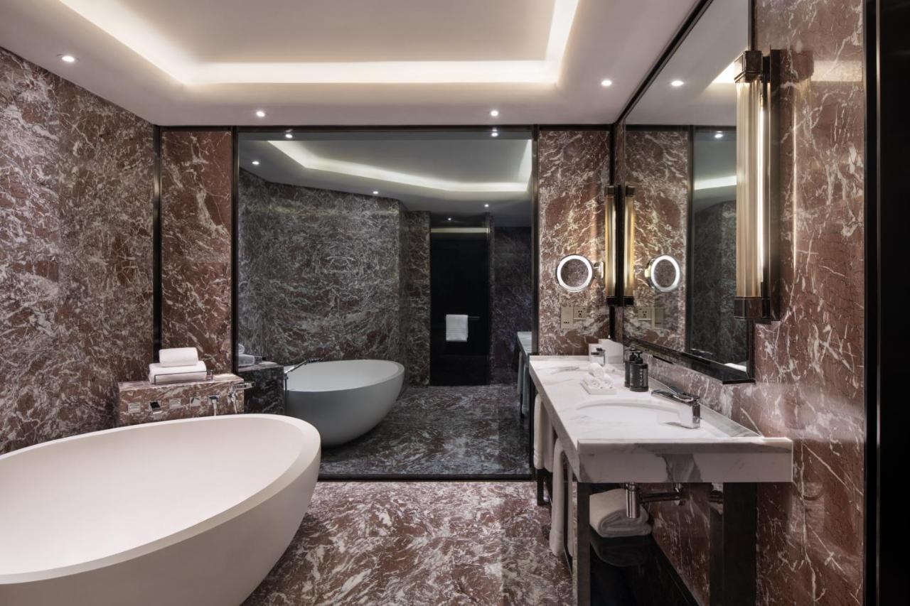 Chambre Lit King-Size de Luxe - Vue sur Rivière