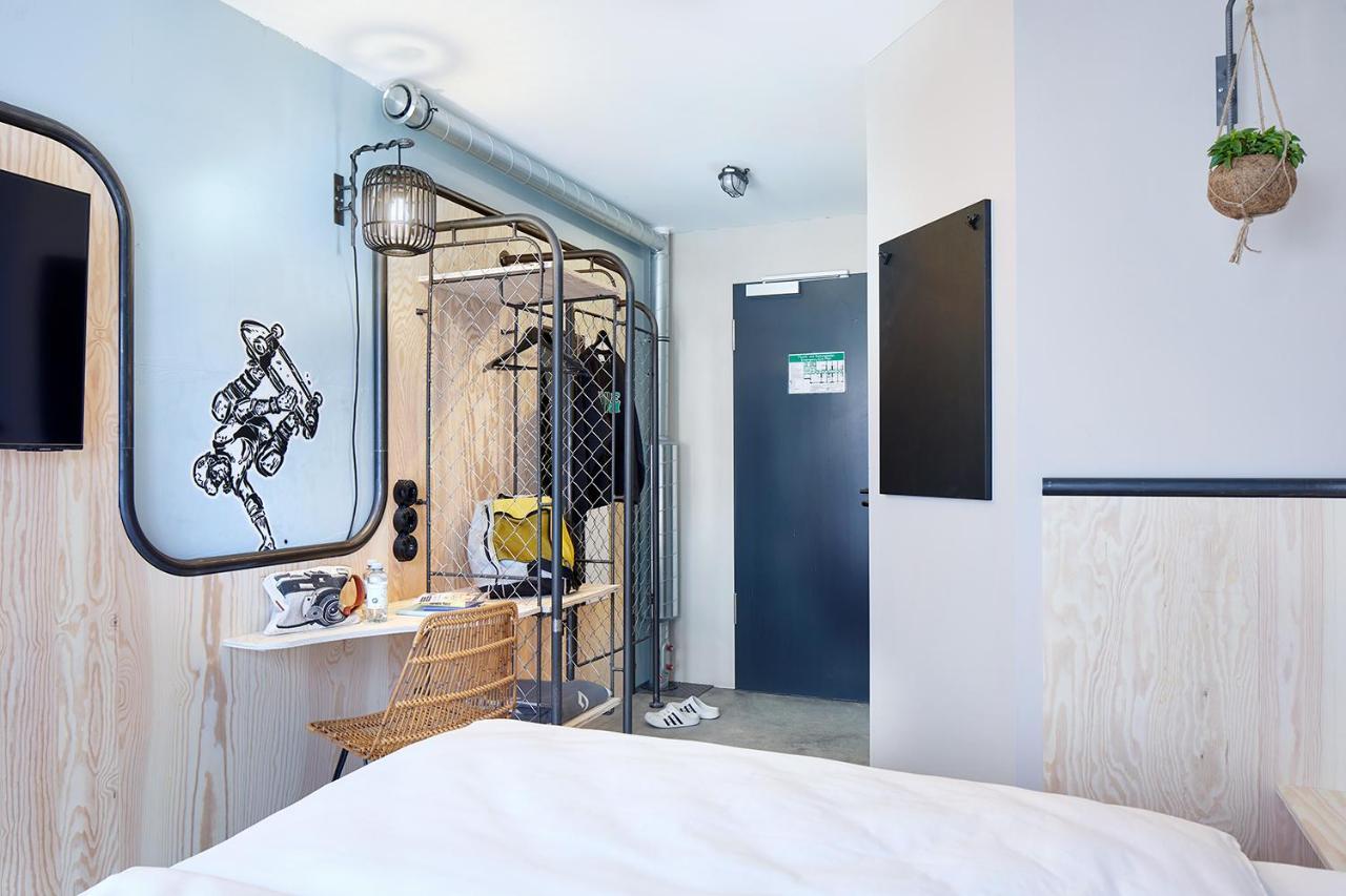Double Room,1339986200:JPEG
