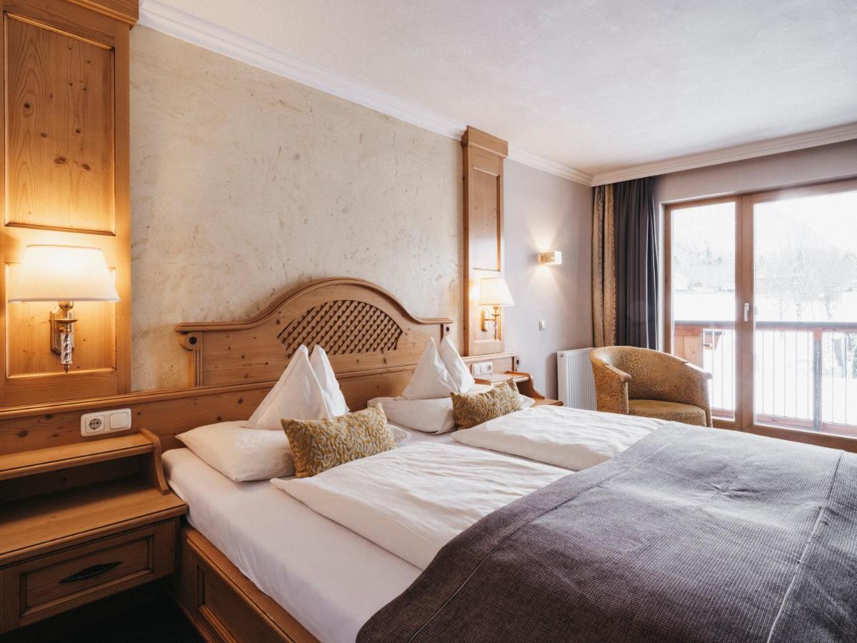 Double Room with Balcony,1340136011:JPEG