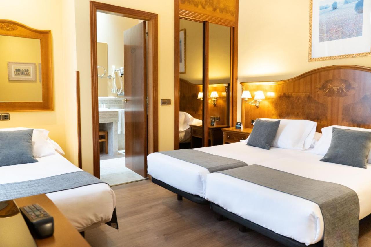 Budget Triple Room,1340220239:JPEG
