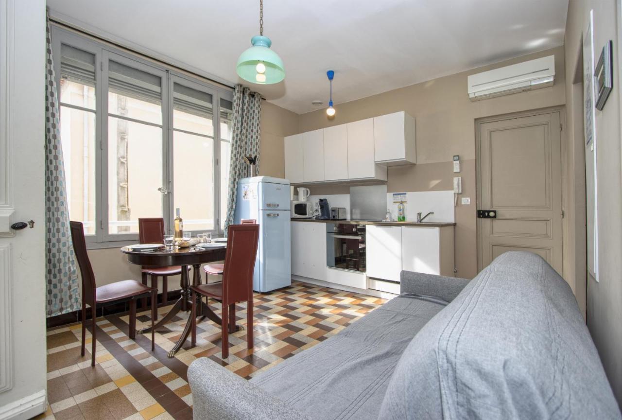 One-Bedroom Apartment Patio