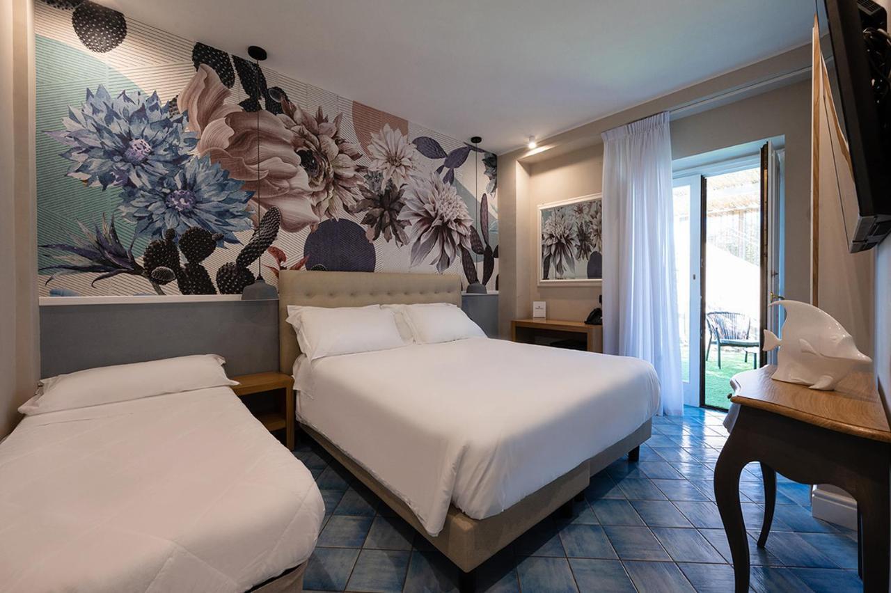 Triple Room Terrace,1336687091:JPEG