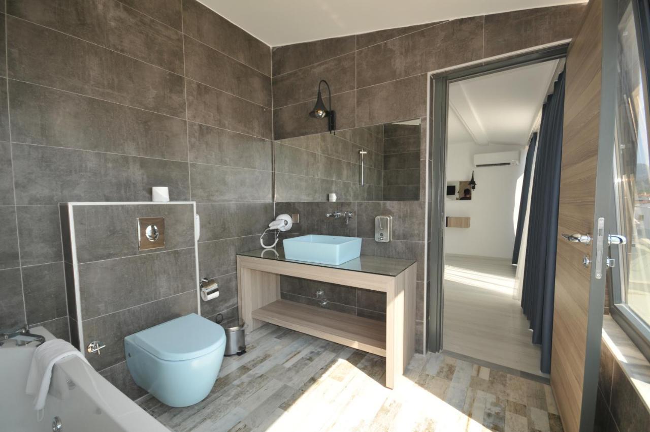 King Room Spa Bath