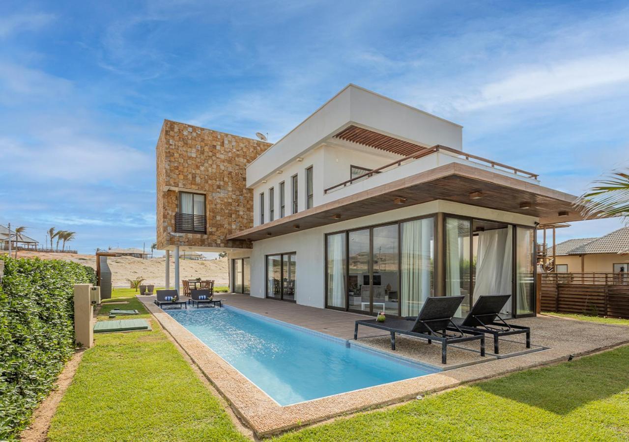 Villa Sumatera Vista Mar 3 Suítes com piscina