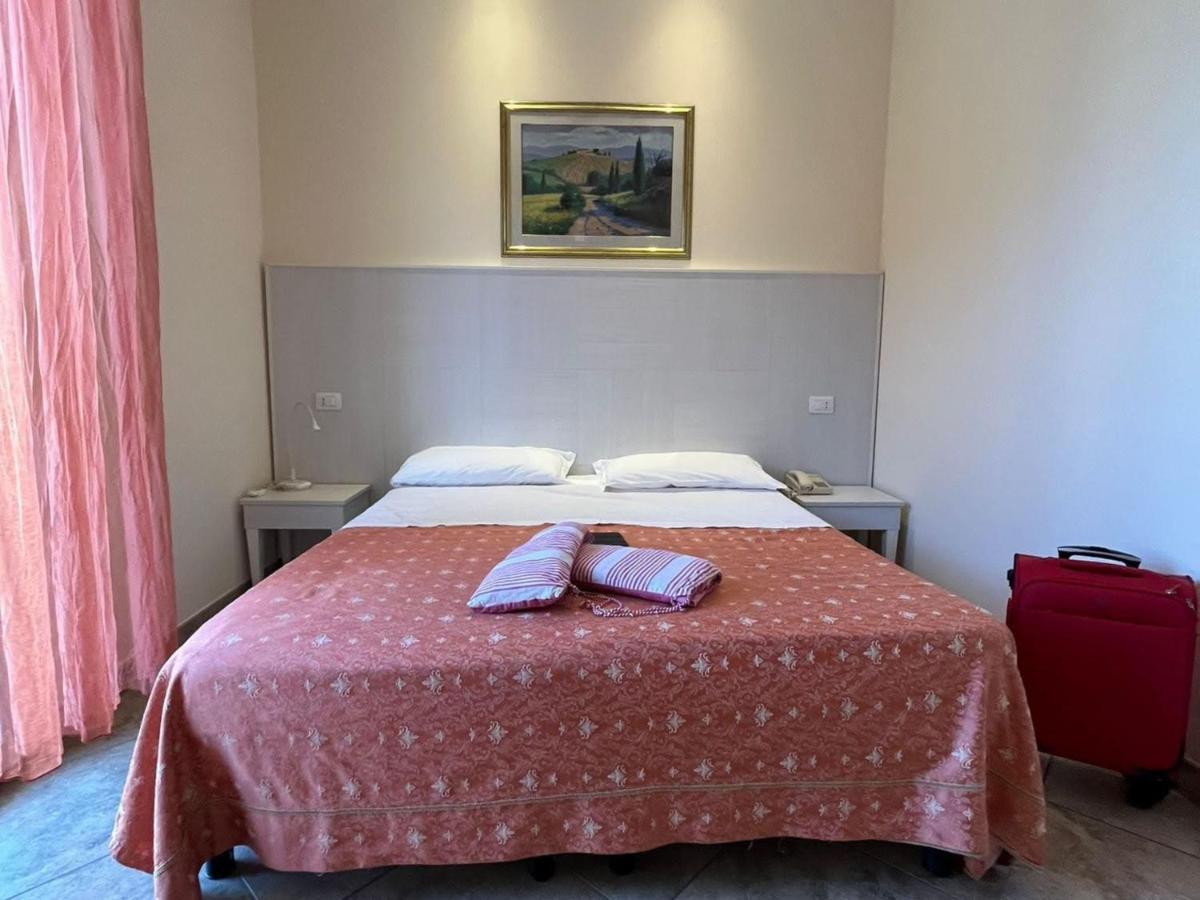 Double or Twin Room,1340902091:JPEG