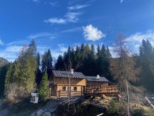 Superior Chalet,1340971028:JPEG