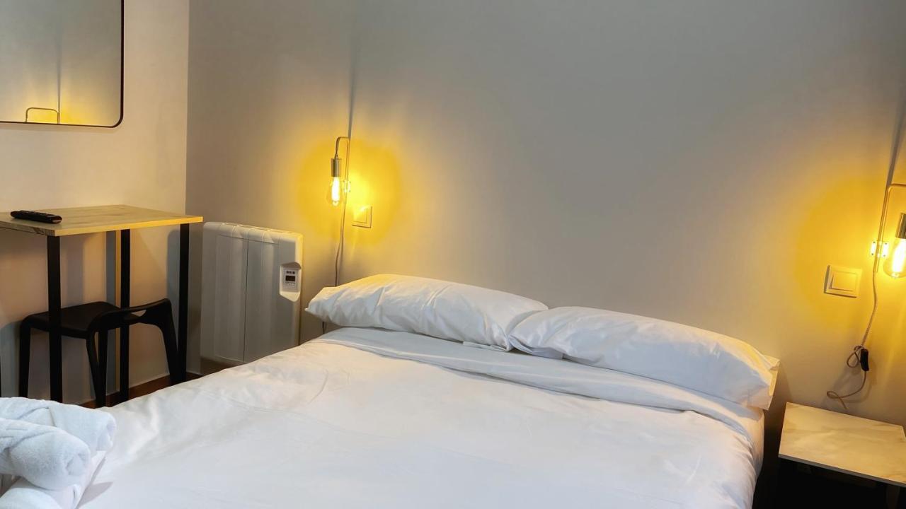Single Room Private Bathroom