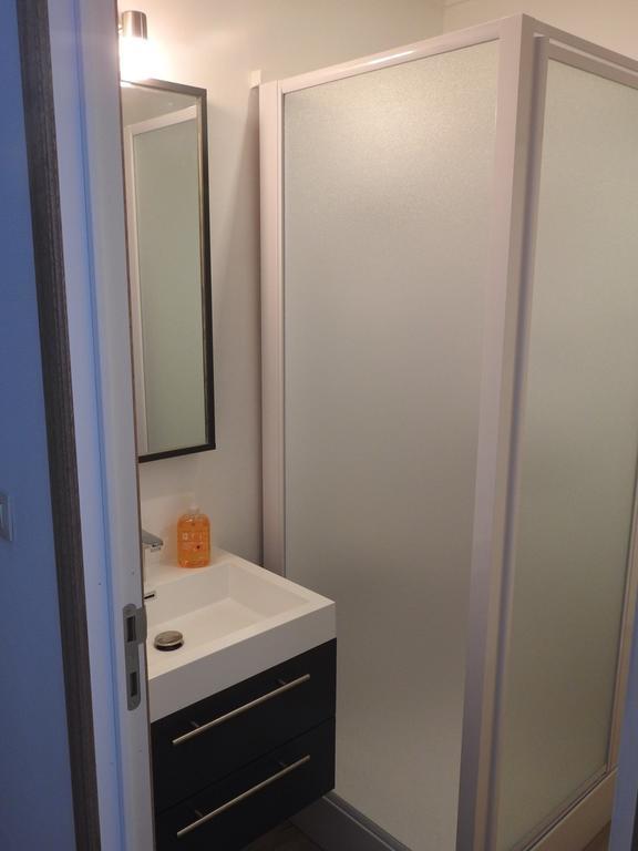 Double Room Private Bathroom,134139699:JPEG