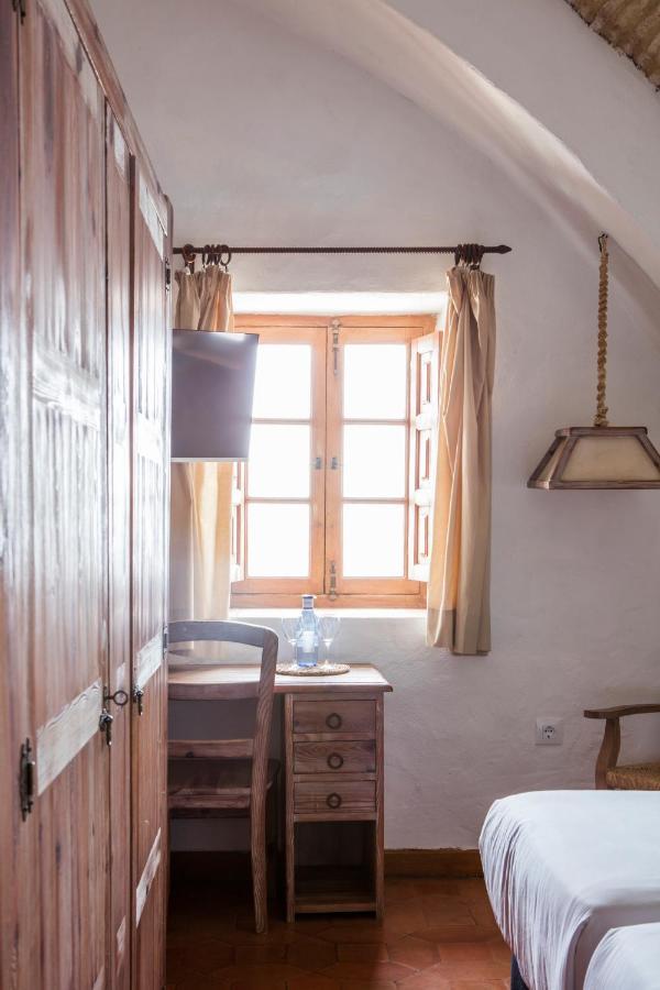 Double or Twin Room,1334262185:JPEG