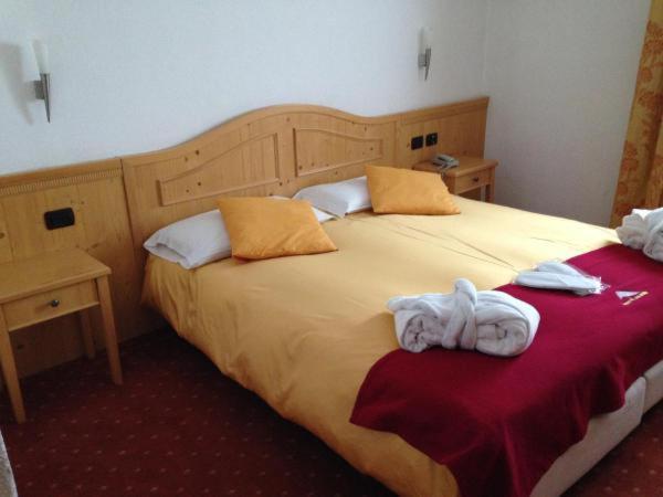 Standard Double or Twin Room,1341296333:JPEG