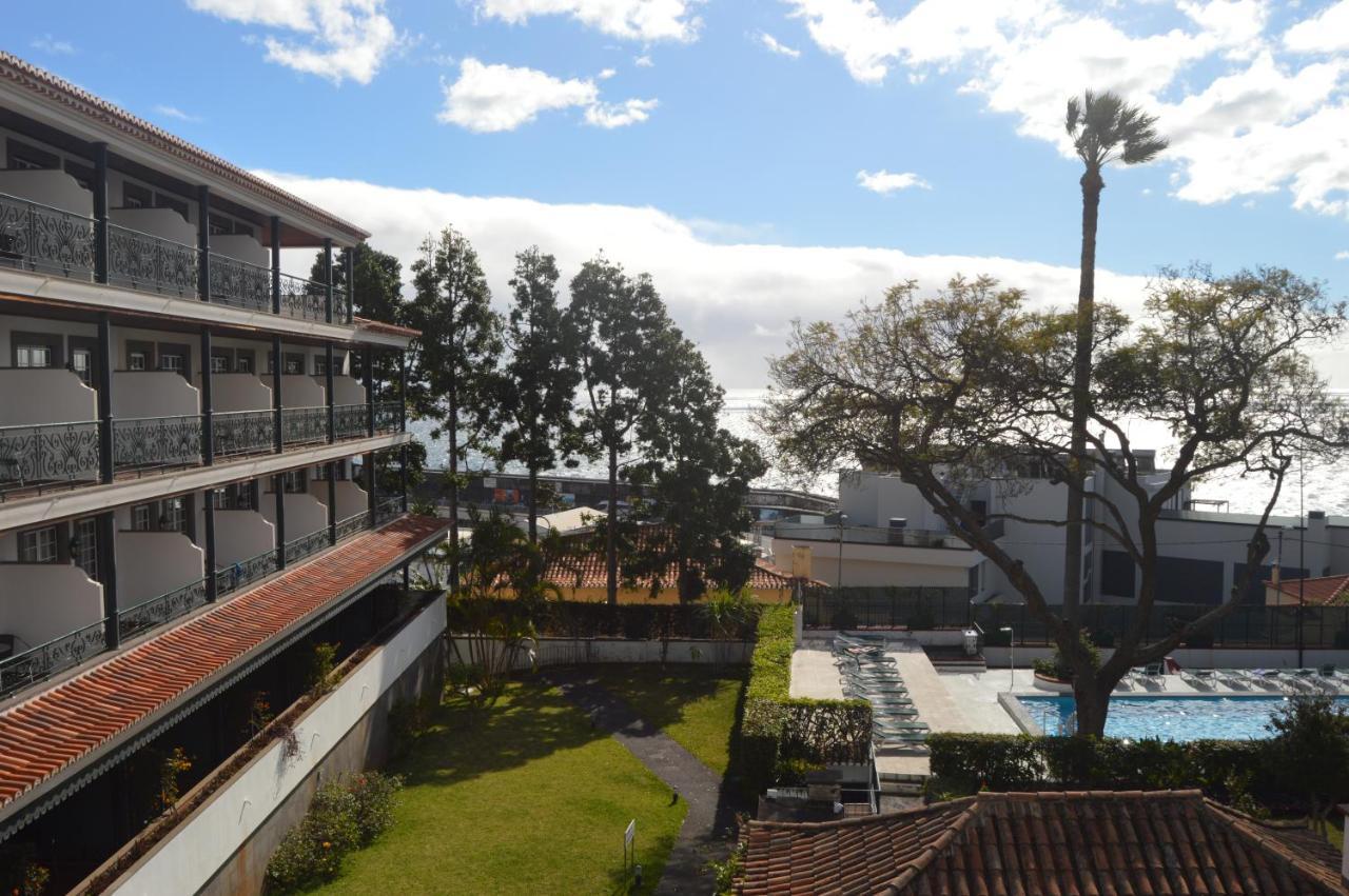 Superior Double or Twin Room Balcony Side Sea View