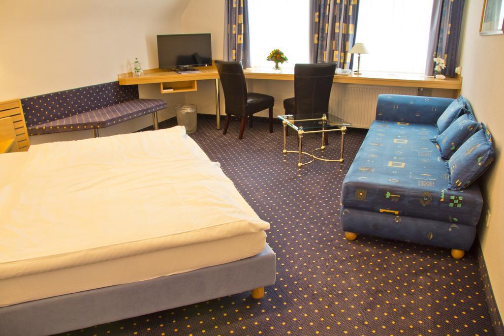 Superior Single Room,1588192782:JPEG