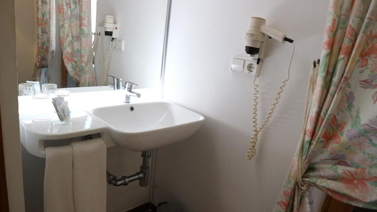 Double Room,1370530907:JPEG