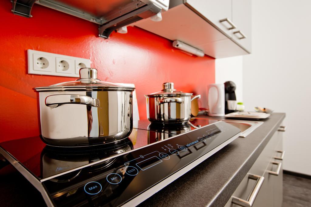 Budget One-Bedroom Apartment,134320329:JPEG