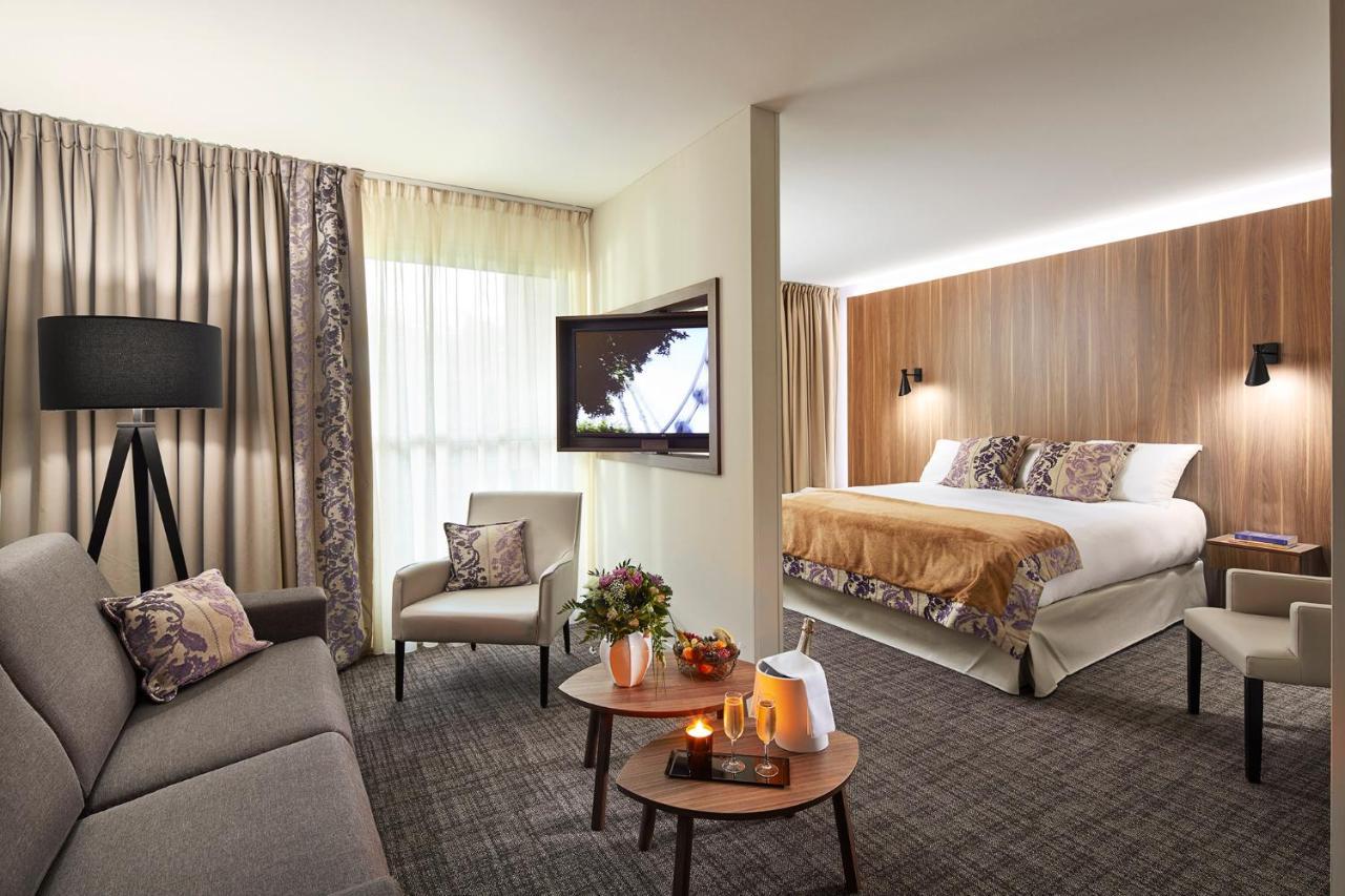 Junior Suite Casino view,1498550680:JPEG