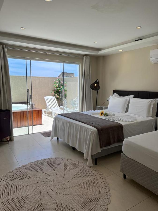 Deluxe Suite Spa Bath