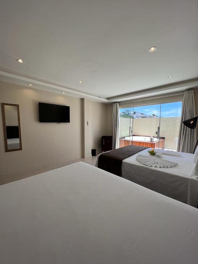 Deluxe Suite Spa Bath