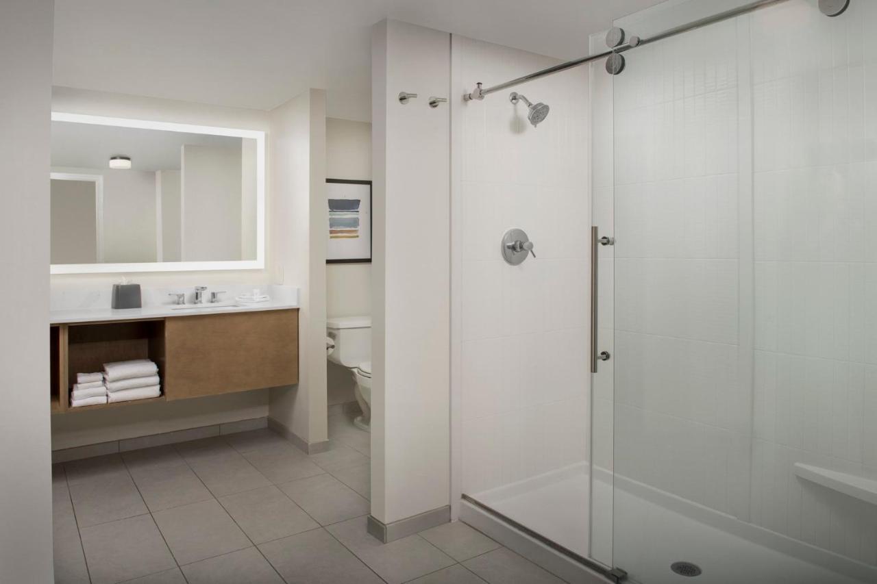 One-Bedroom Suite Two Queen Beds