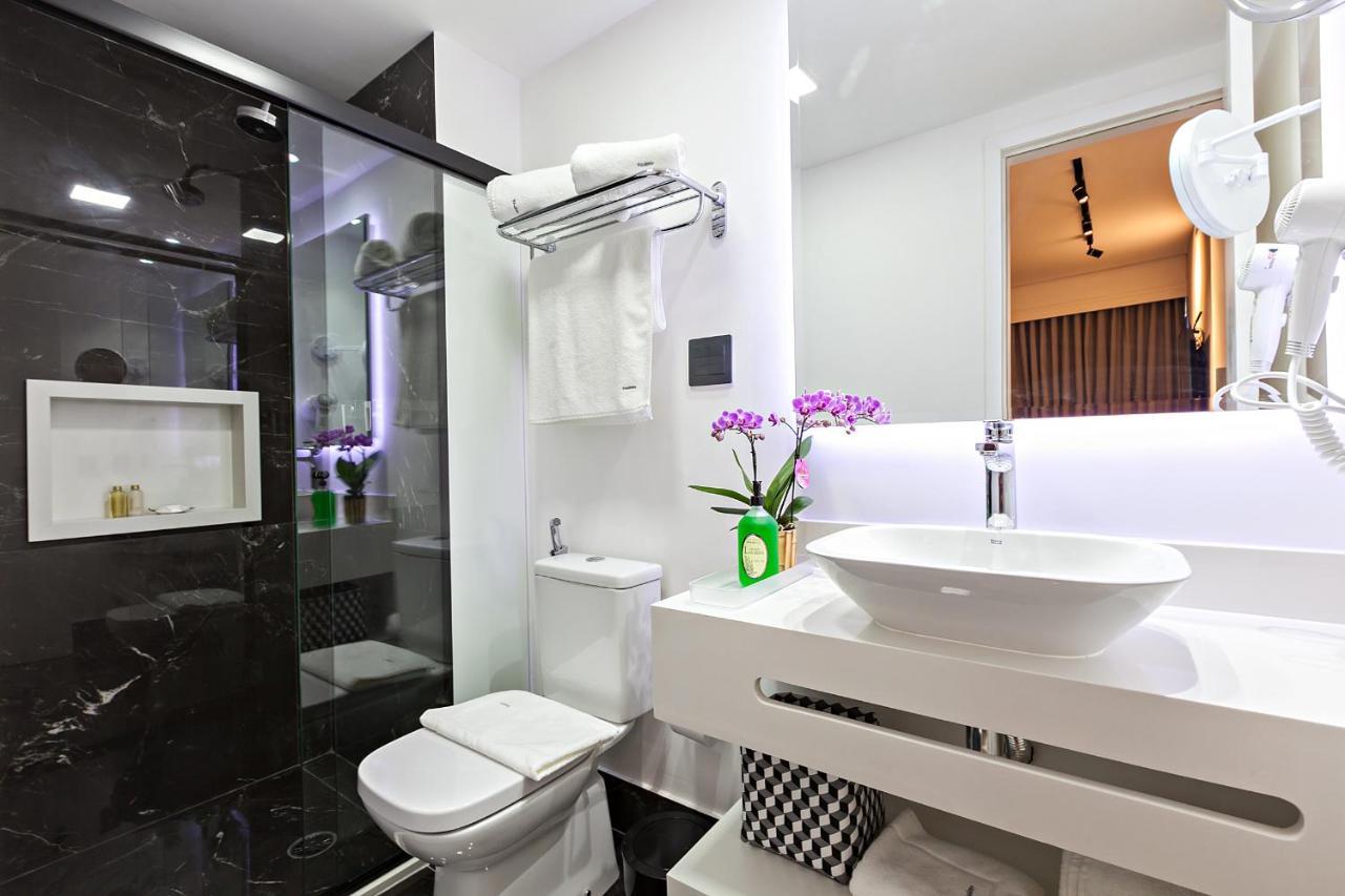 One-Bedroom Apartment,1344887630:JPEG