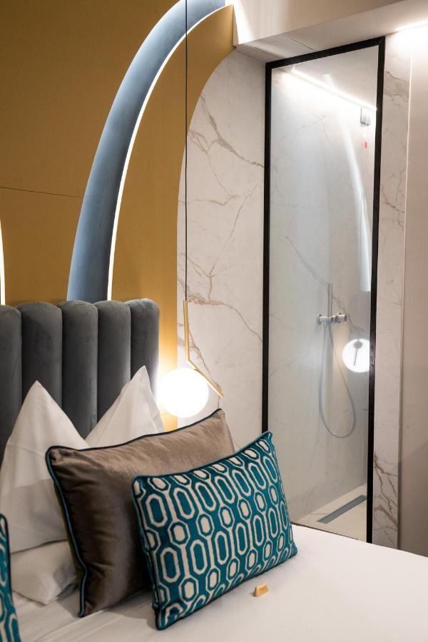 Superior Double Room Lateral Sea View