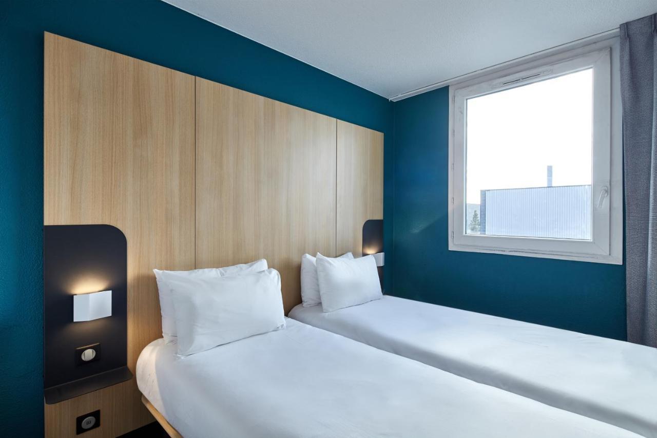 Twin Room,1345391870:JPEG