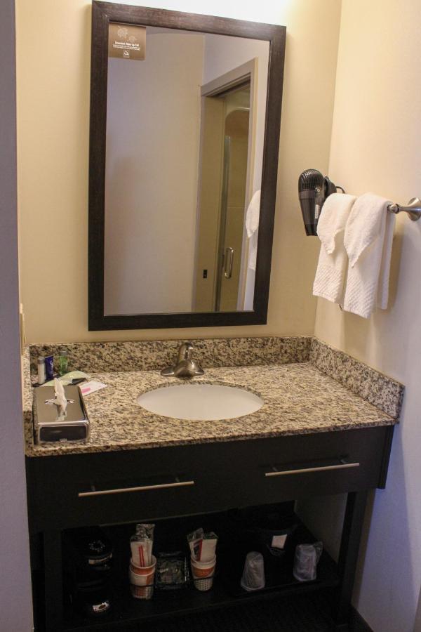 Double Room Two Double Beds Non-Smoking