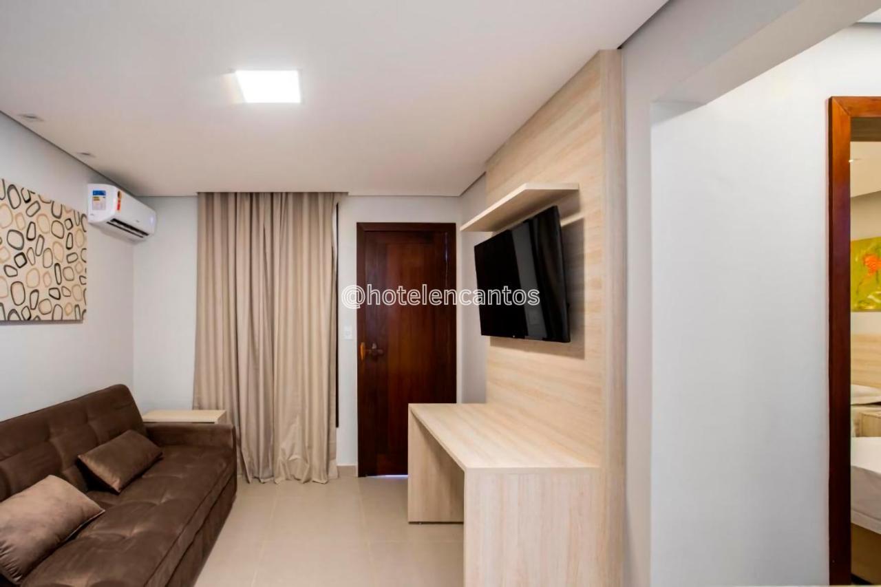 Family Room,1346301011:JPEG