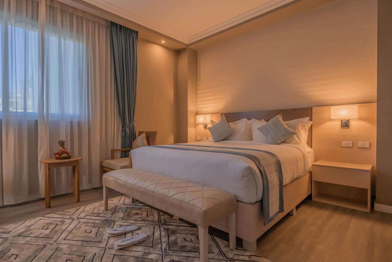 King Room,1345553765:JPEG