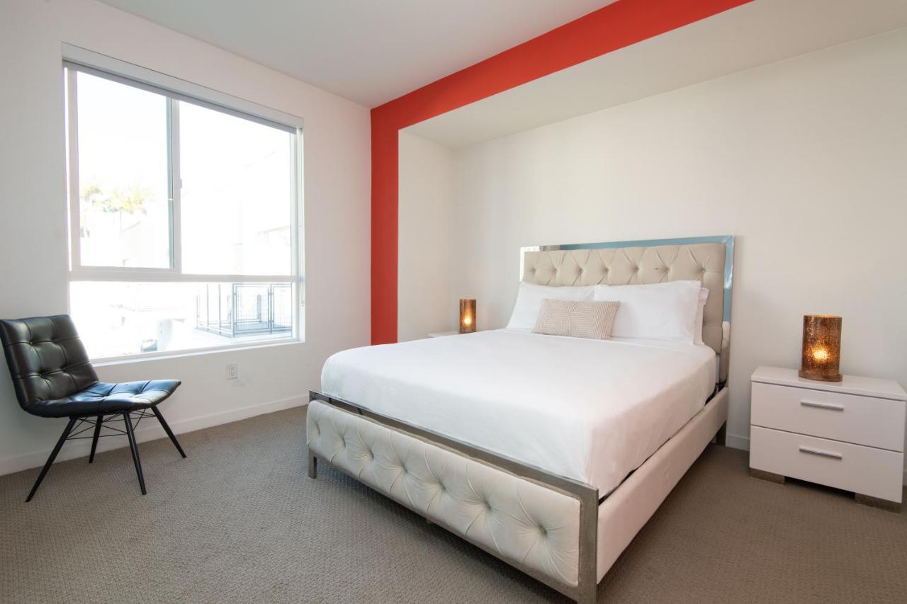 Two-Bedroom Apartment City View,1345847330:JPEG