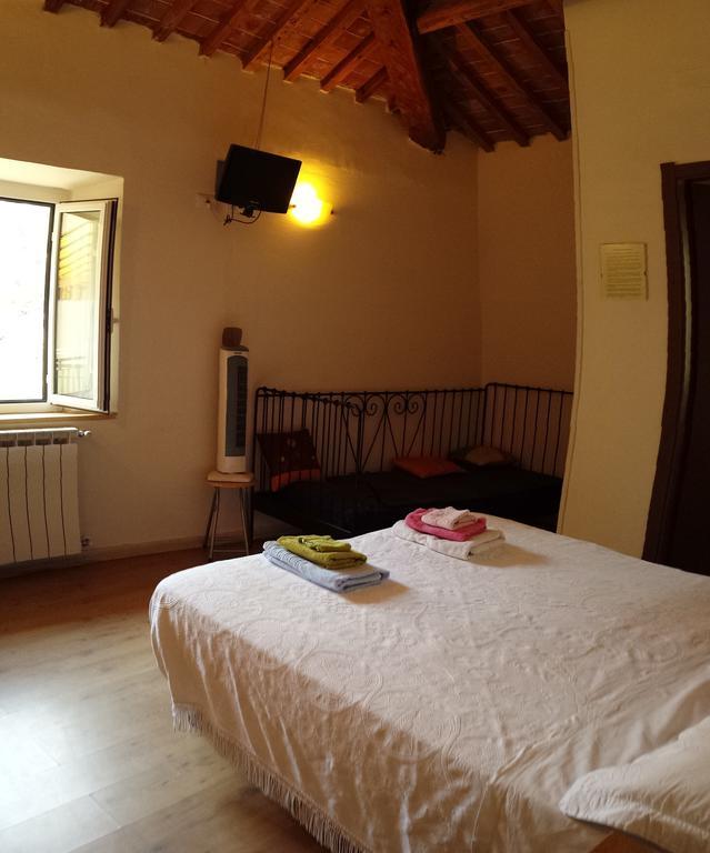 Classic Triple Room,158447070:JPEG