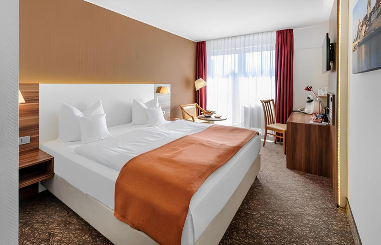 Standard Double Room,1346204195:JPEG