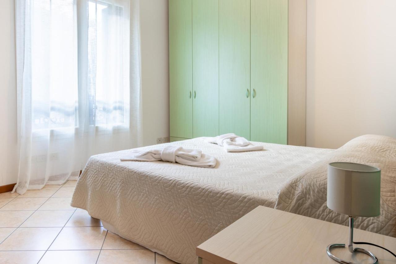 Two-Bedroom Apartment,1411061900:JPEG