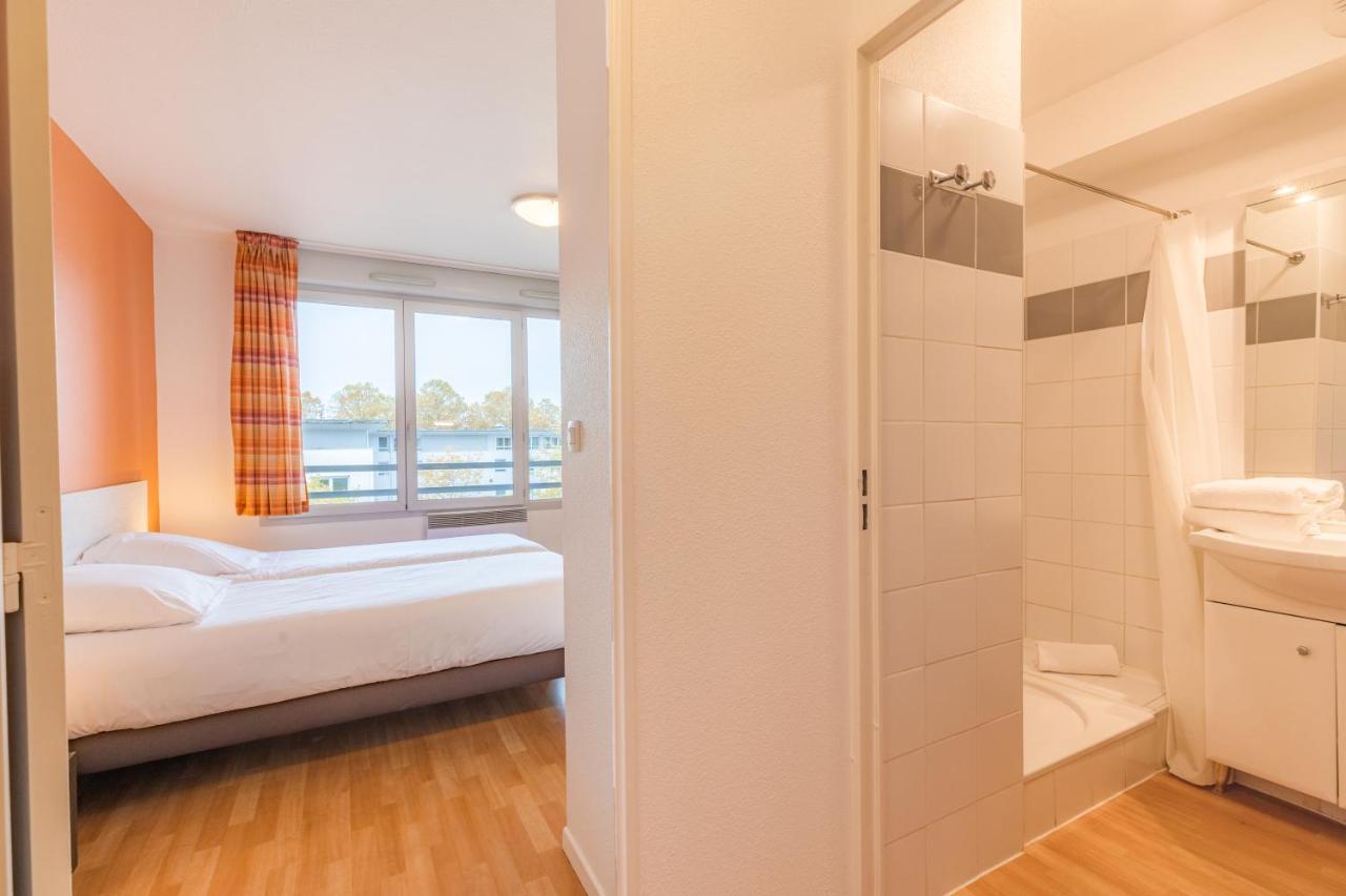 Twin Studio