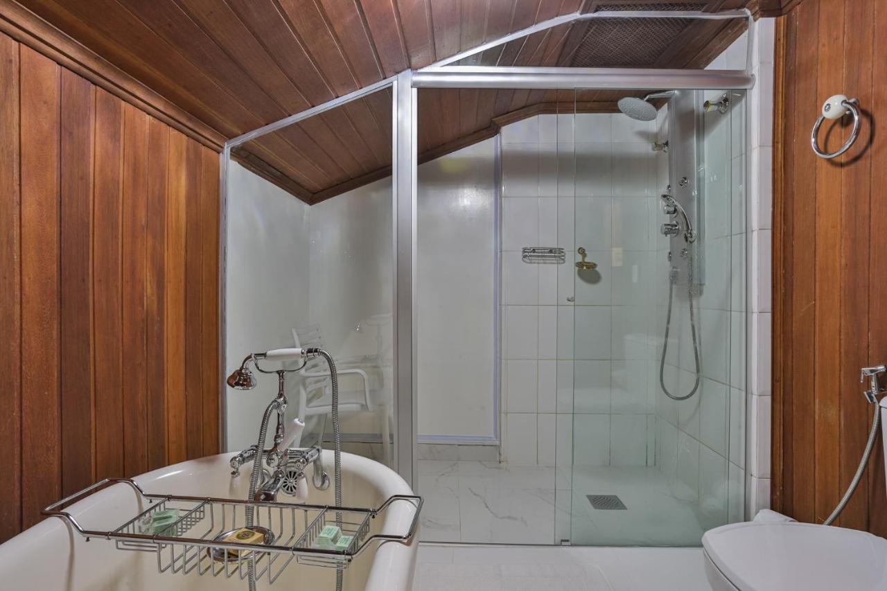 Superior King Suite