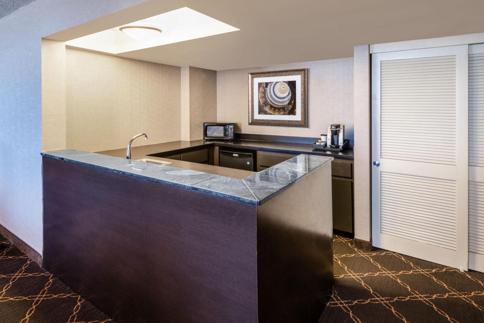 One-Bedroom Presidential King Suite