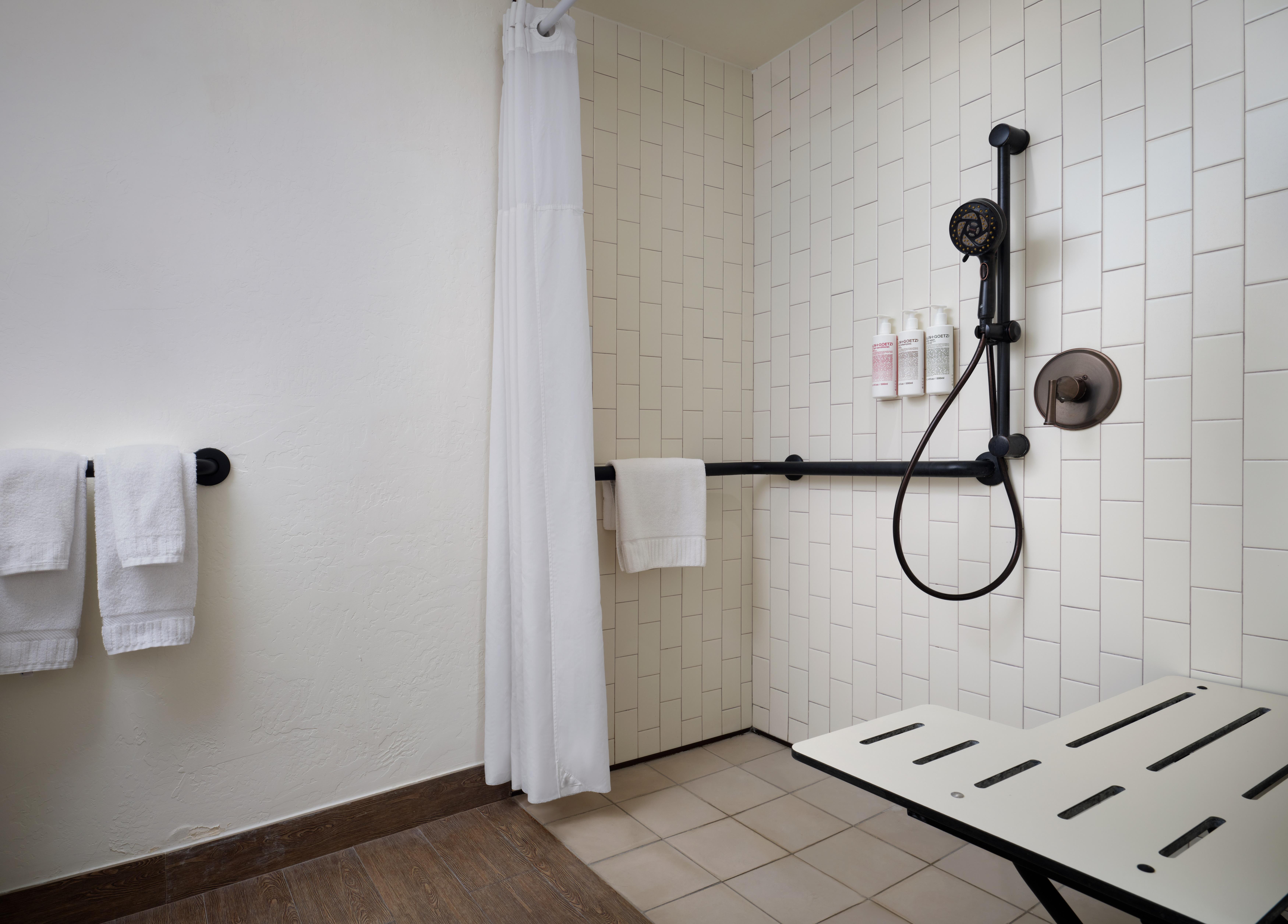 King Room Roll Shower Disability Access,1550137585:JPEG