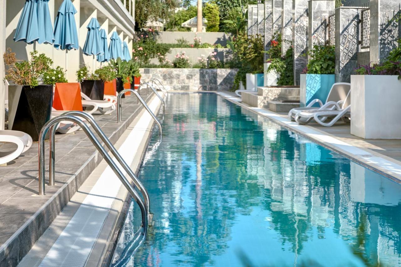 Deluxe Double or Twin Room Pool Access