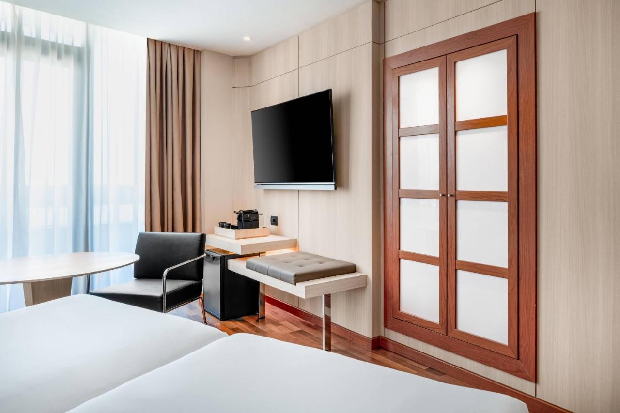 High Floor View Twin Guest room 2 Twin or Single Beds